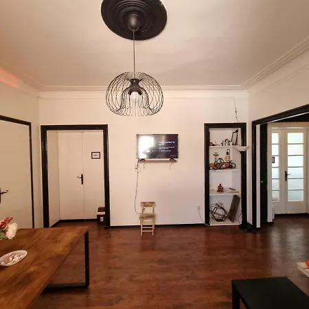 Hostel Downtown And