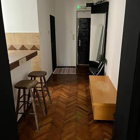Hostel Downtown And