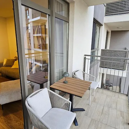 Downtown And 호스텔